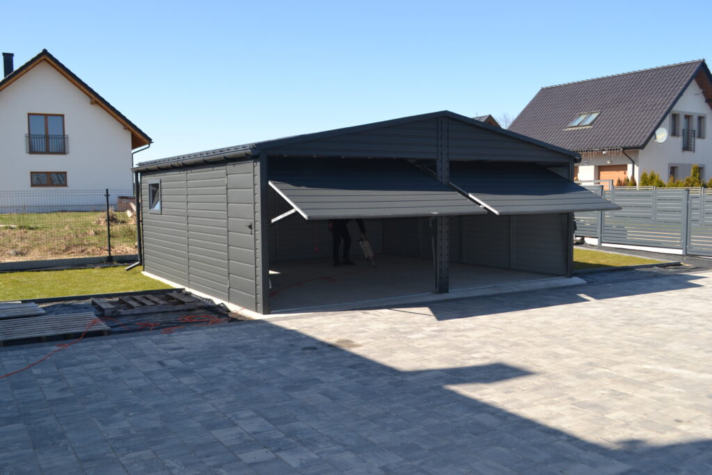 Garaż blaszany 6m x 6m