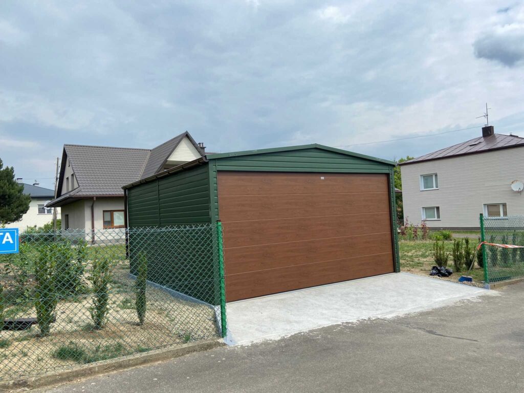 Garaż blaszany 5,1m x 6,1m